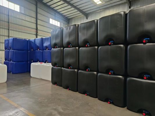 1000 لیتری IBC گالوانیزه فولادی قفس بیرونی و کانتینر سیاه داخلی برای صنعت شیمیایی